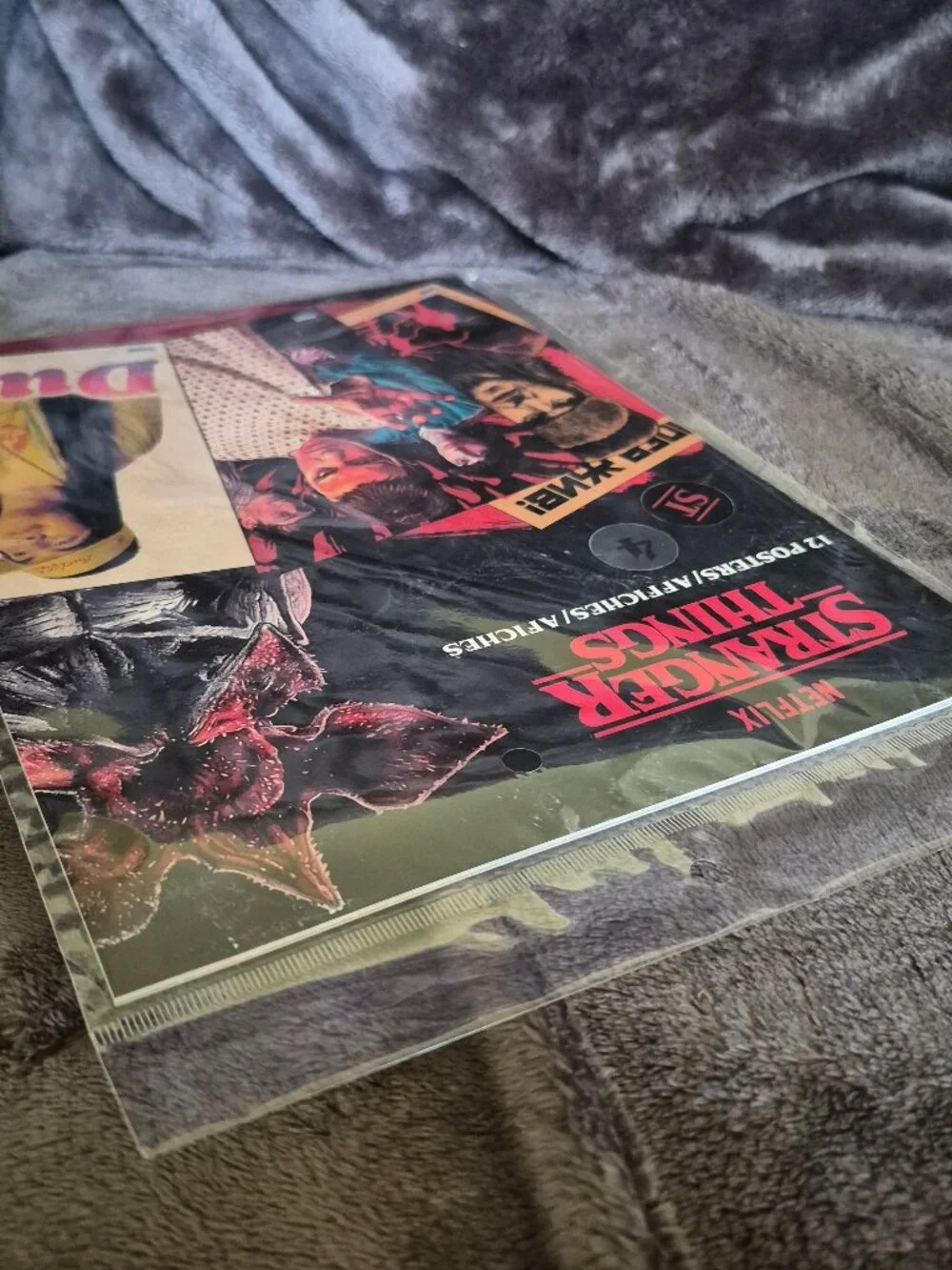 Stranger Things Netflix Poster Pack Book 12 Page Trends International